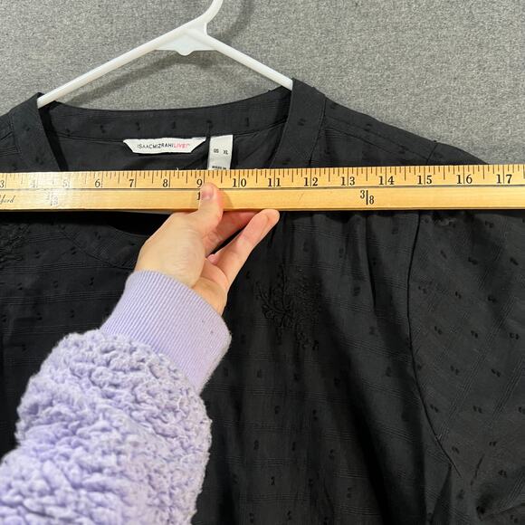 Isaac Mizrahi LIVE! Embroidered Textured Blouse Pitch Black X-Large - Picture 6 of 10